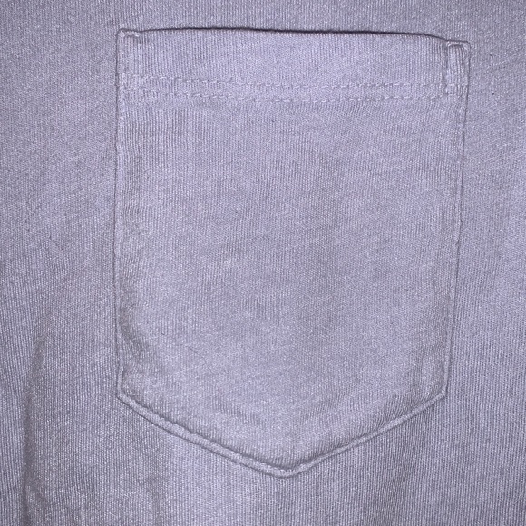 brandy melville - cropped t-shirt - Picture 2 of 3